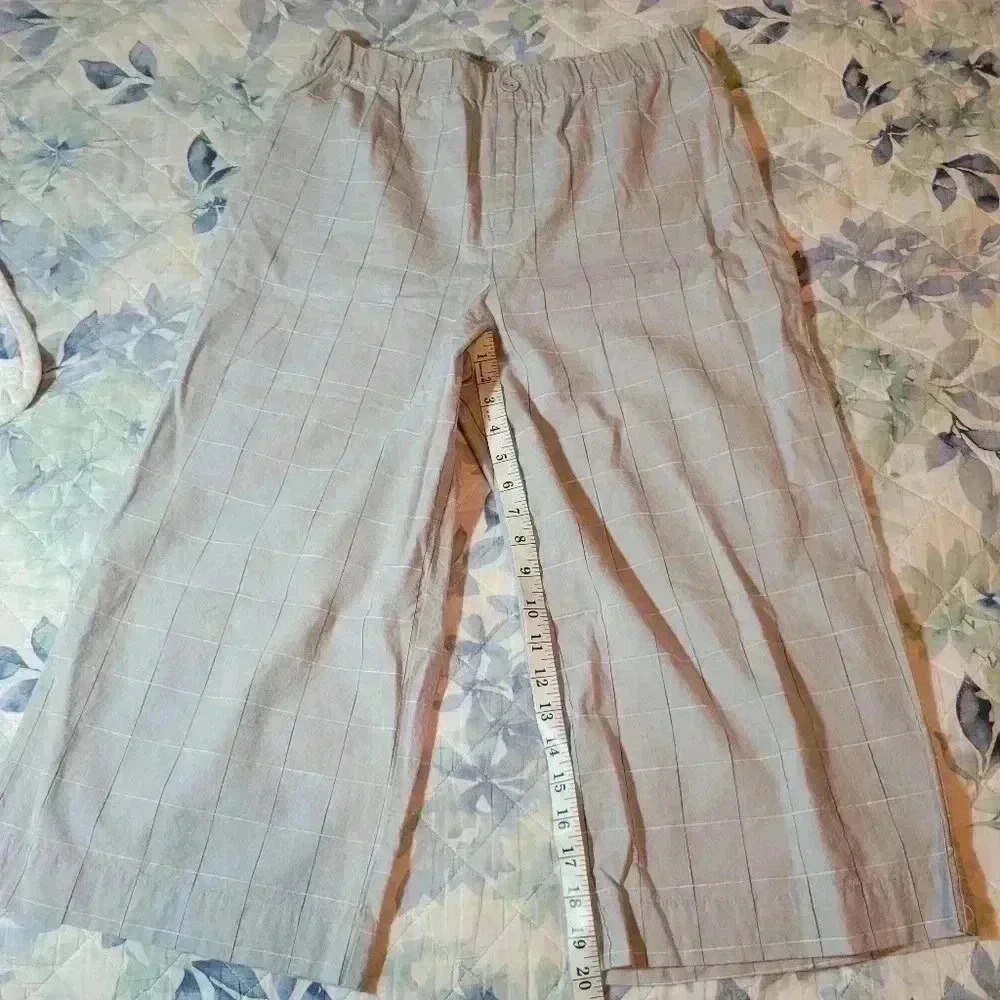 FOREVER 21 wide leg pants size M color white/light gray